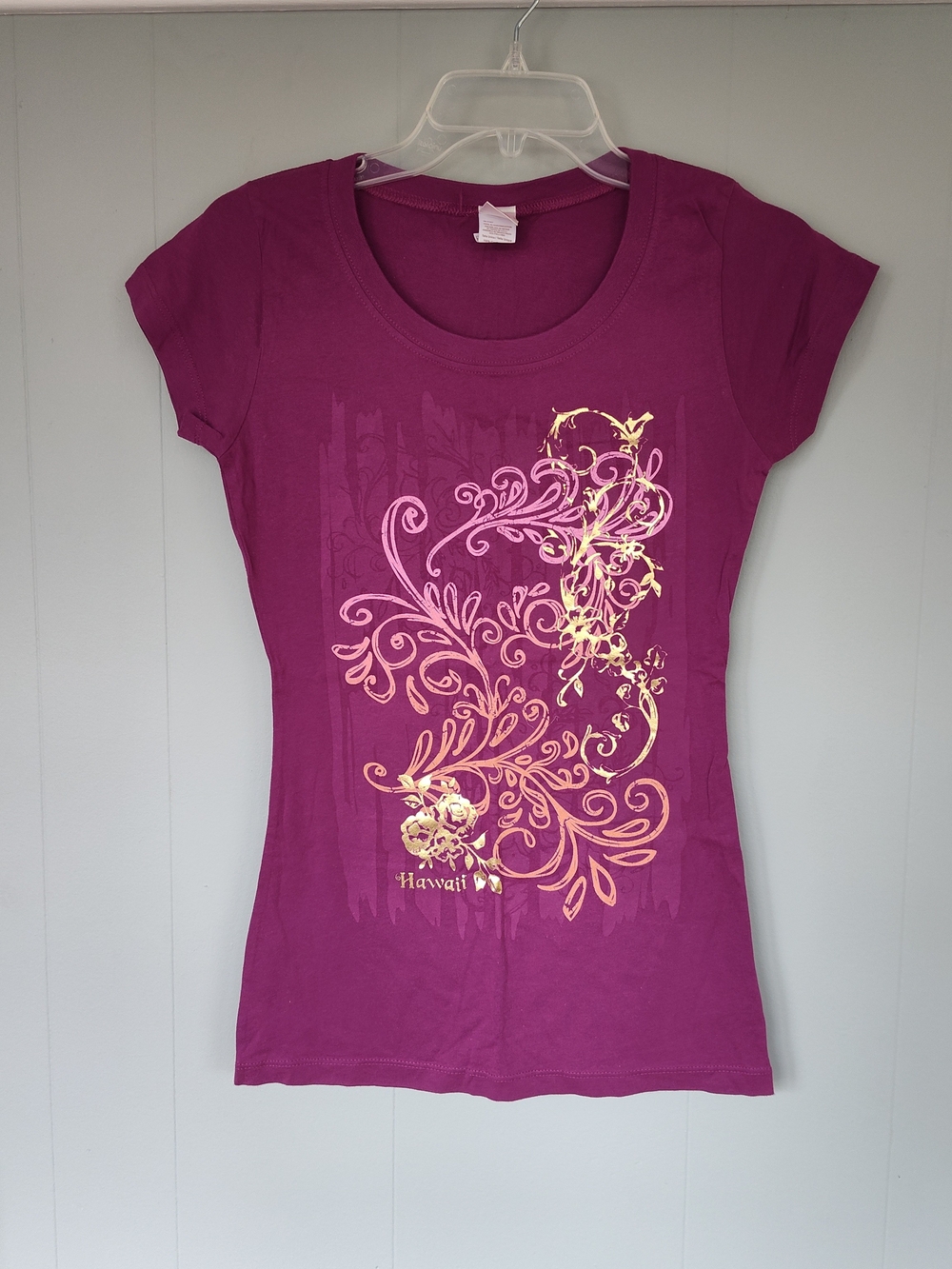 Vintage Graphic Tee "Hawaii" - Fits like Small - 100 % Cotton